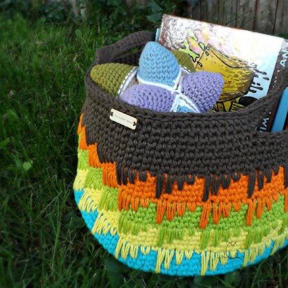 Buffalo Spikes Basket