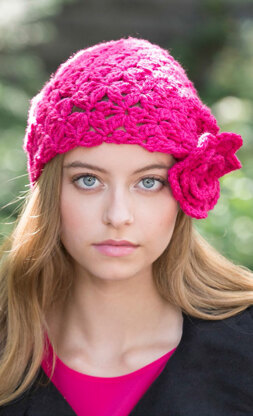 Flower Cloche in Red Heart Super Saver Economy Solids - LW4887 - Downloadable PDF