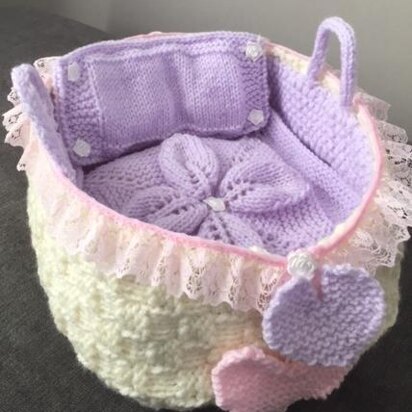 DOLL'S MOSES BASKET