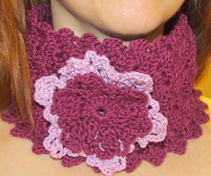 Scalloped Beauty Headband / Cowl