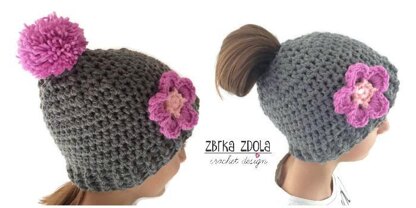 Messy bun hat with a plug