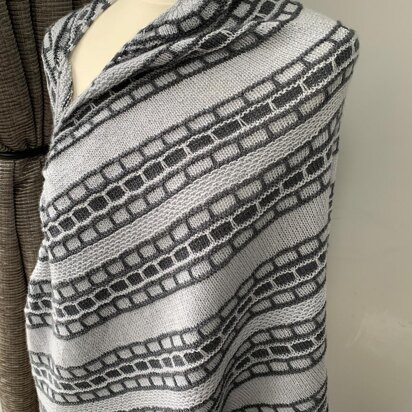 Glisse Shawl