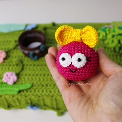 Plantar Cute Frog Girl Amigurumi Crochet Pattern – PDF Digital Download (English)