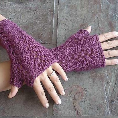 #87 One Skein Lace Fingerless Gloves