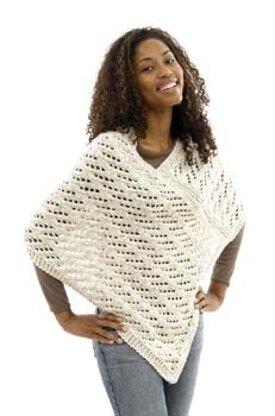 Lace Poncho in Lion Brand Wool-Ease Chunky - 40461