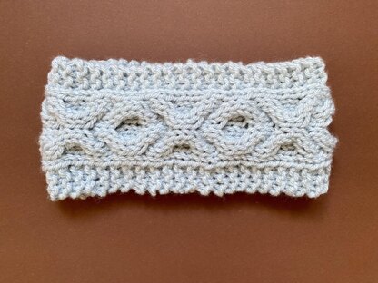 Hugs and kisses cable headband