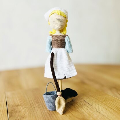 Crochet doll, amigurumi doll, doll with clothes, crochet doll outfit, Housemaid