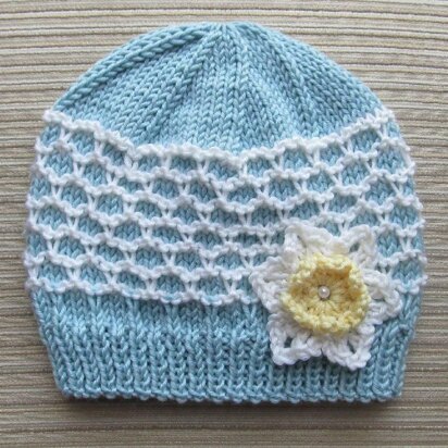 Blue and White Hat in Ridged Slip Stitch for a Girl 0-6 months, 2-4 years