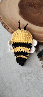 Crochet Bee Applique