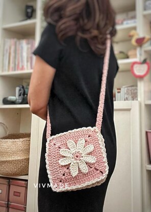 Daisy Square Bag