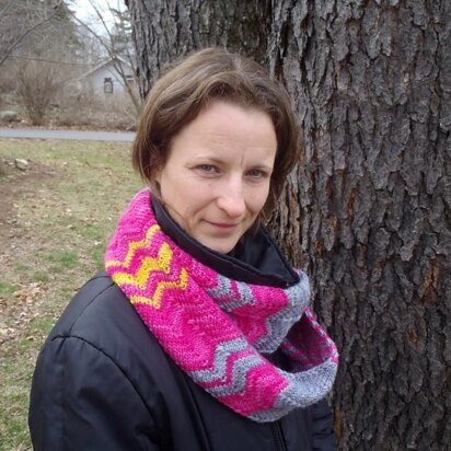 Chevron cowl or infinity scarf - knitting pattern
