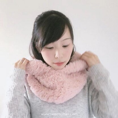 Fluffy Hooded Bear Cowl