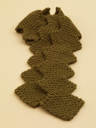 Zigzag Scarf in Lion Brand Wool-Ease Thick & Quick - 70524AD