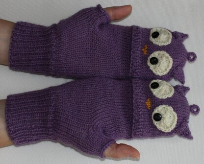 Twit twoo: Owl flip top mitts