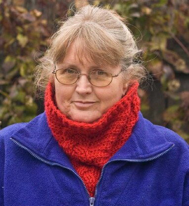 Cabled Scoodie and Neckwarmer - Aran version
