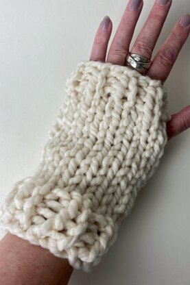 Fast and Easy Fingerless Mittens