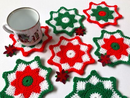 Christmas flower coaster II by HueLaVive