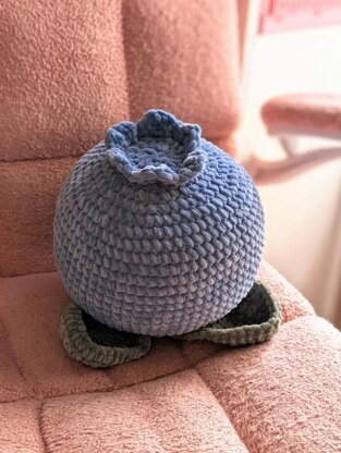 Crochet Small Blueberry Pillow Pattern PDF Super Bulky Yarn Version