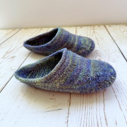 Wilderness Clogs - knitting pattern