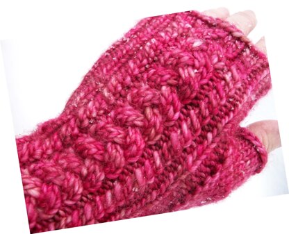 Steppingstone Fiber Creations Bluster-Proof Mitts and Headband PDF