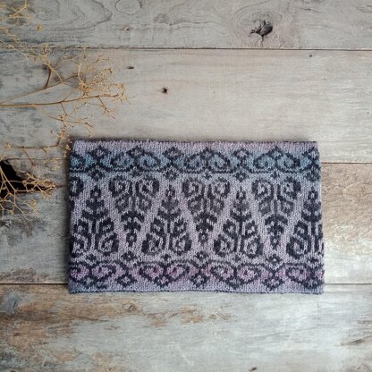 Kuntum Mambang Cowl