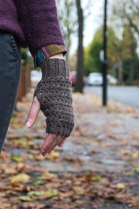 Walnut (hat and gloves)