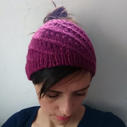 Spirograph headband - knitting pattern