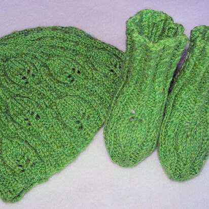Lacy Leaves Baby Hat and Booties