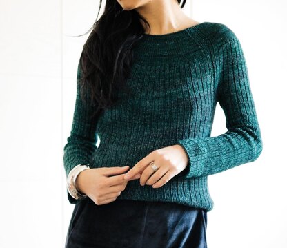 Winter Seashell Sweater Light