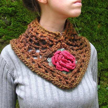 Rose granny square cowl