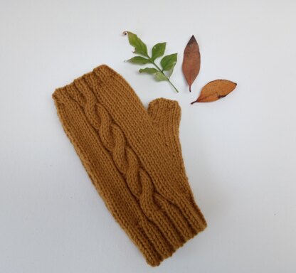 Cable Fingerless Mitts