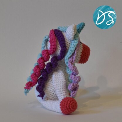 Hope the Unicorn Amigurumi