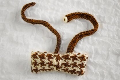 Boys Knitted Bow Tie With Houndstooth Pattern