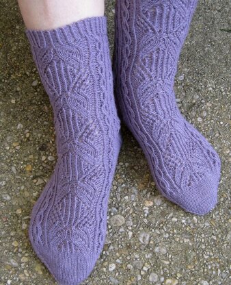 Wells Cable Lace Socks