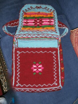 Rambling rose shoulder bag