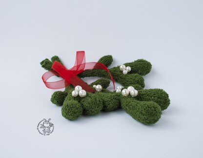 Christmas Mistletoe Ornament