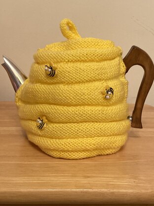 Beehive tea cosy