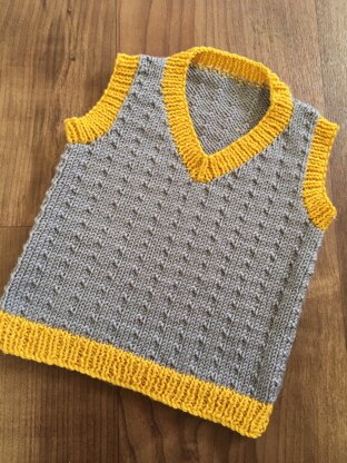 Waffle sleeveless sweater