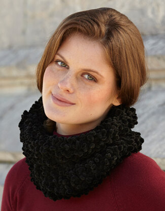 Neck Warmer in Katia Velvet Loop