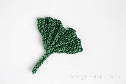 100 Flowers to Knit and Crochet