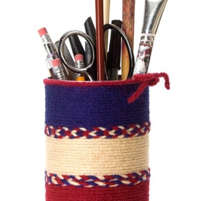 Pencil Can Holder in Red Heart Super Saver Economy Solids - LW2276