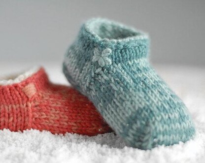 Baby booties that Stay on 'Style Noah'