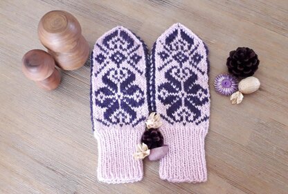 Winter Heart Mittens