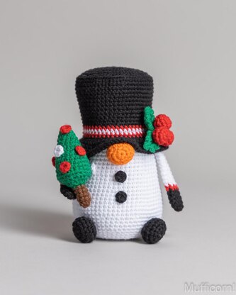 Snowman Gnome with Christmas tree