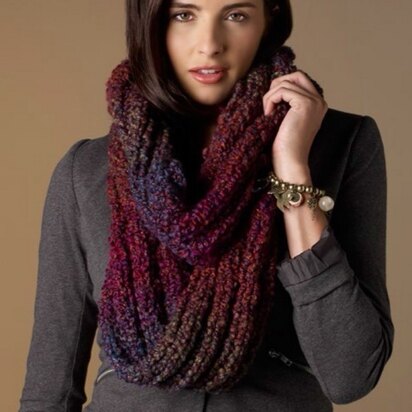 Out of This World Cowl in Red Heart Stellar - LW3473