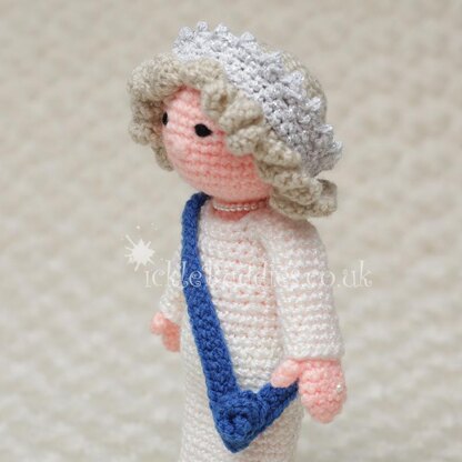 Princess, Queen CROCHET Doll Pattern - Advanced - UK Terminology