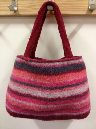 Felt Bag - Simple Sewing Tutorial