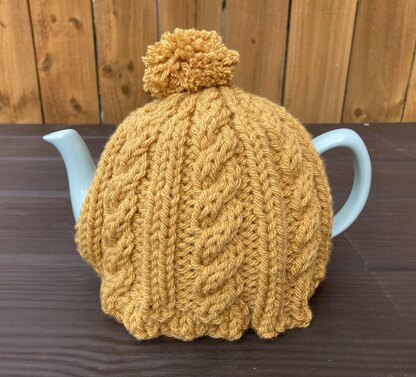 Easy Cable Tea Cosy