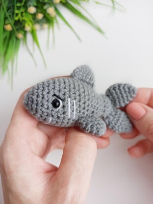 Baby shark crochet pattern