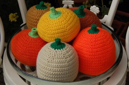 Crochet Pattern for Autumn / Fall / Halloween Pumpkins / Gourds / Squash